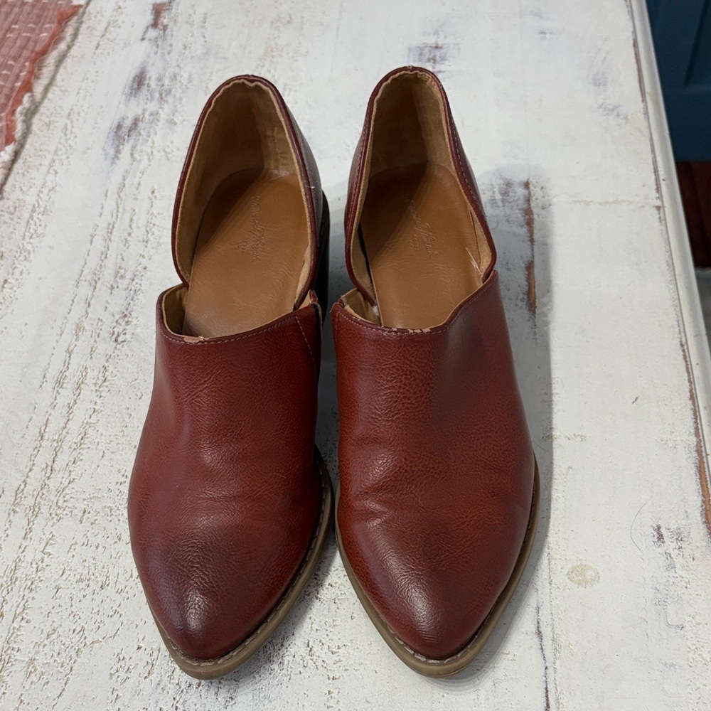 Universal‎ Thread Women's Brown Ankle Booties size 7.5